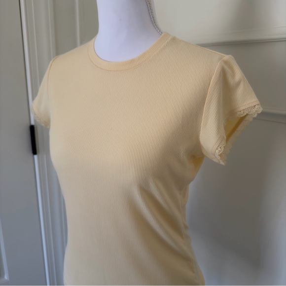 NWT! Skims Soft Lounge Lace T-Shirt in Butter - Picture 3 of 8